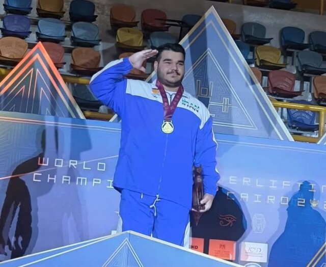 ورزشکار خوزستان در مسابقات پاراوزنه‌برداری طلا گرفت